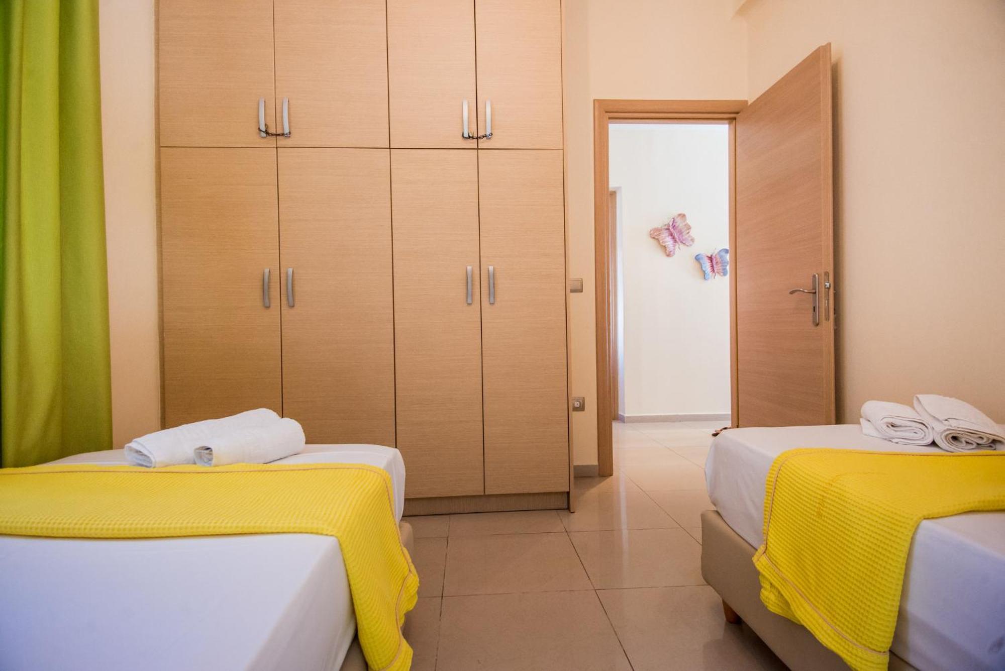 Sofia'S Delightful Apartment 阿尔戈斯托利翁 外观 照片