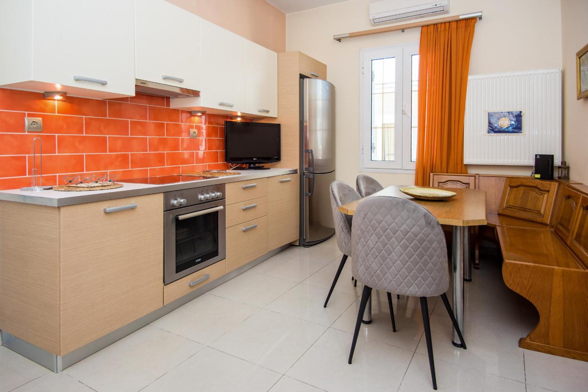 Sofia'S Delightful Apartment 阿尔戈斯托利翁 外观 照片