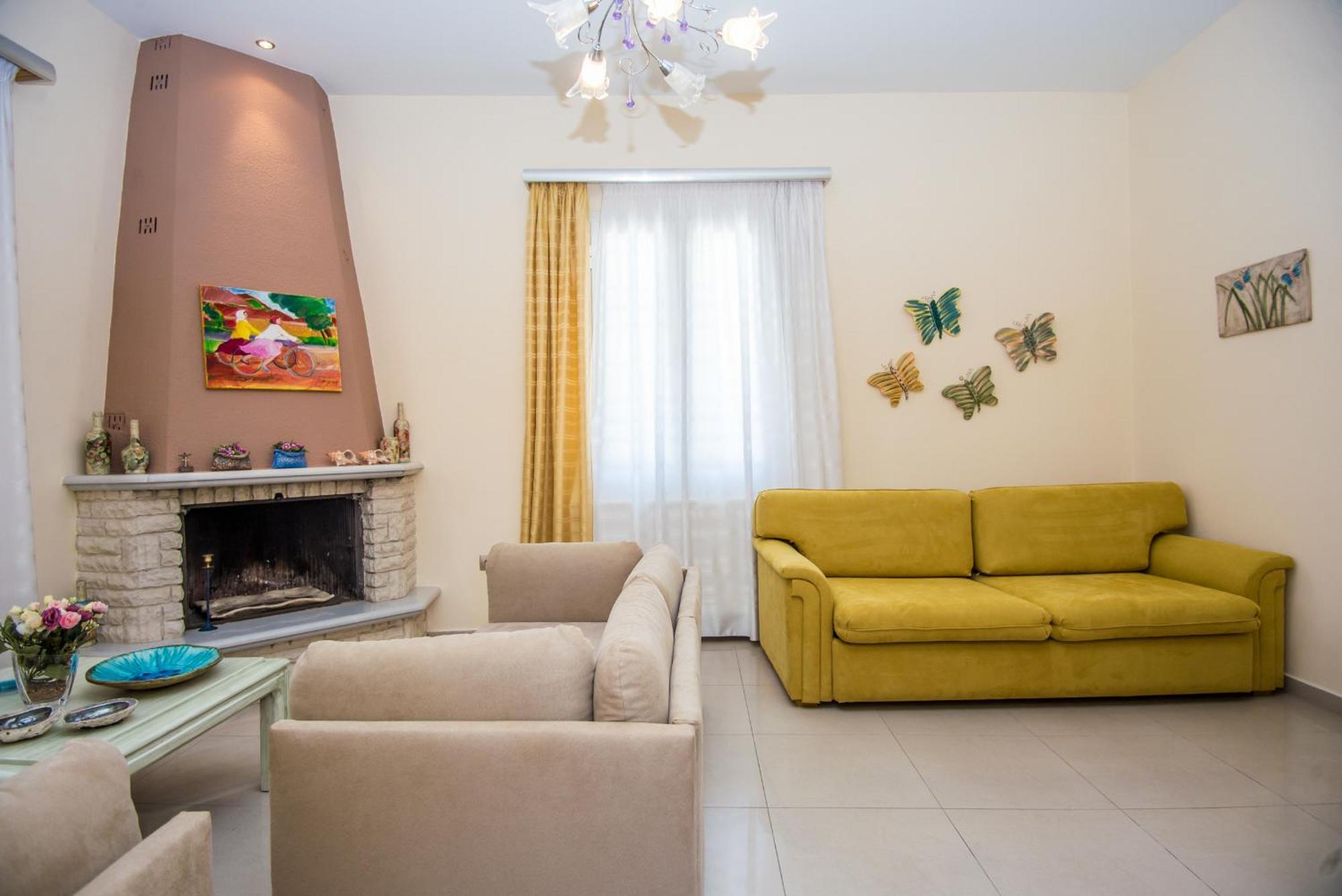 Sofia'S Delightful Apartment 阿尔戈斯托利翁 外观 照片