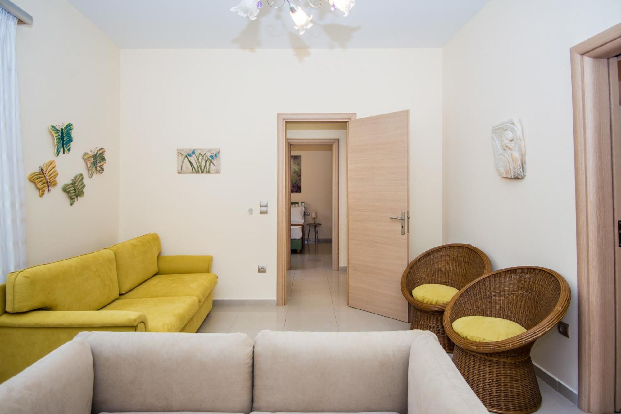Sofia'S Delightful Apartment 阿尔戈斯托利翁 外观 照片