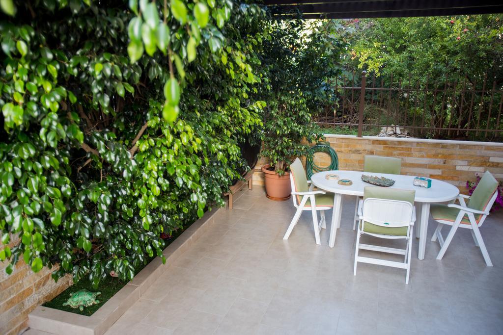 Sofia'S Delightful Apartment 阿尔戈斯托利翁 外观 照片